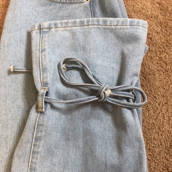 Shein strap high waisted hem jeans size xs - Picture 2 of 6